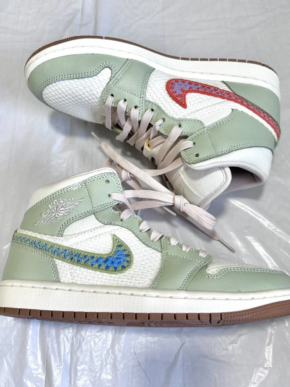 NEW Nike Women's Air Jordan 1 Woven Olive Aura Size 8.5 II0570-302 NO BOX